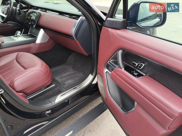 Черный Ленд Ровер Рендж Ровер, объемом двигателя 3 л и пробегом 23 тыс. км за 214540 $, фото 51 на Automoto.ua