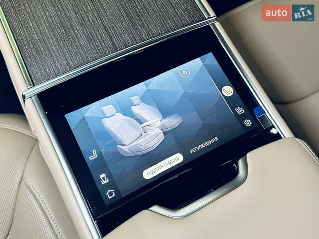 Чорний Ленд Ровер Рендж Ровер, об'ємом двигуна 3 л та пробігом 6 тис. км за 219000 $, фото 67 на Automoto.ua