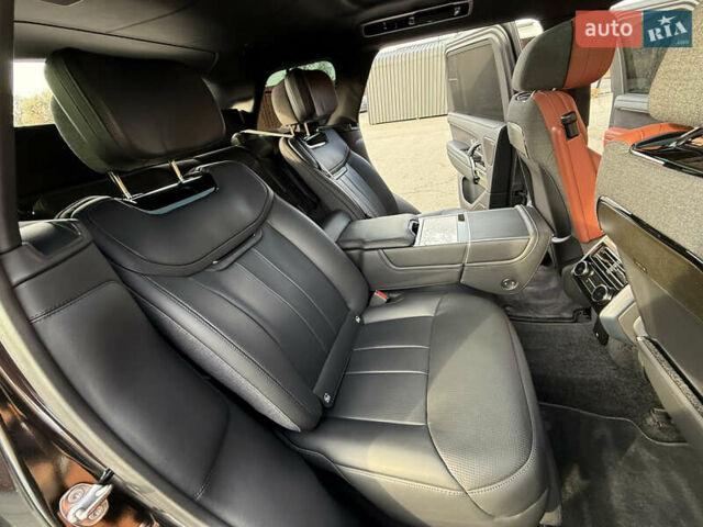 Черный Ленд Ровер Рендж Ровер, объемом двигателя 4.39 л и пробегом 27 тыс. км за 285000 $, фото 63 на Automoto.ua