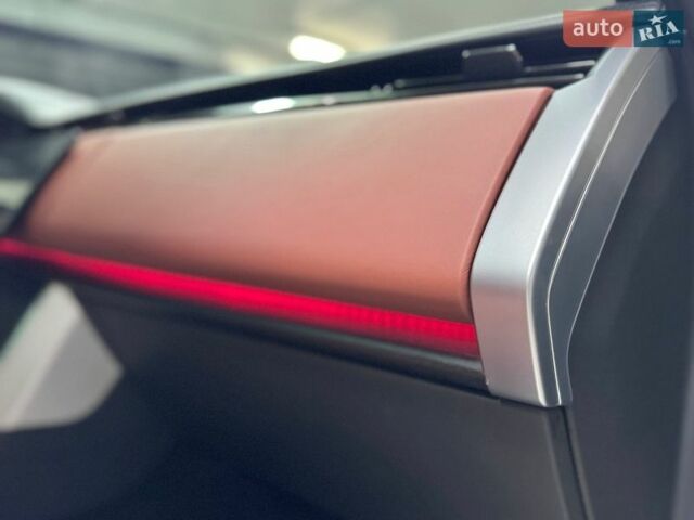 Черный Ленд Ровер Рендж Ровер, объемом двигателя 4.39 л и пробегом 38 тыс. км за 298000 $, фото 37 на Automoto.ua