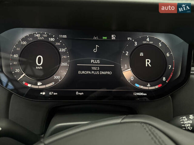 Чорний Ленд Ровер Рендж Ровер, об'ємом двигуна 4.4 л та пробігом 25 тис. км за 165000 $, фото 8 на Automoto.ua