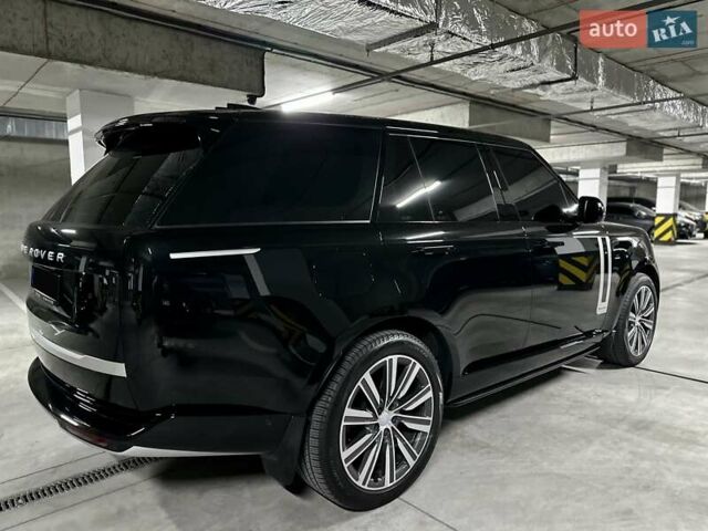 Ленд Ровер Рендж Ровер 2024 в Днепре (Днепропетровске) на Automoto.ua Черный Ленд Ровер Рендж Ровер, объемом двигателя 4.39 л и пробегом 19 тыс. км за 215000 $, фото 12 на Automoto.ua