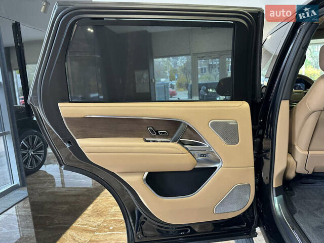 Чорний Ленд Ровер Рендж Ровер, об'ємом двигуна 3 л та пробігом 6 тис. км за 219000 $, фото 52 на Automoto.ua