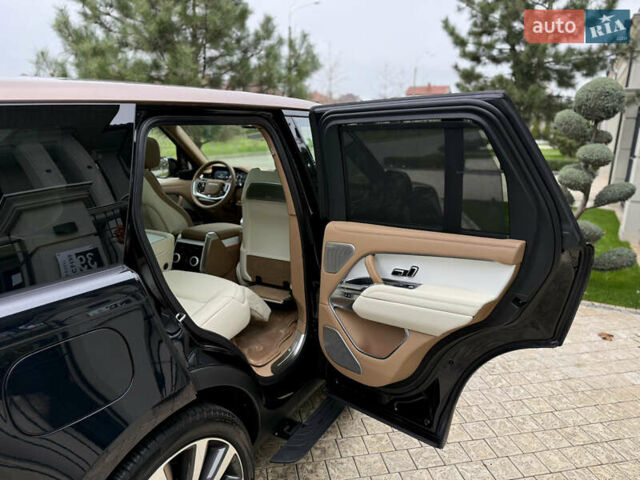 Черный Ленд Ровер Рендж Ровер, объемом двигателя 4.39 л и пробегом 13 тыс. км за 290000 $, фото 48 на Automoto.ua