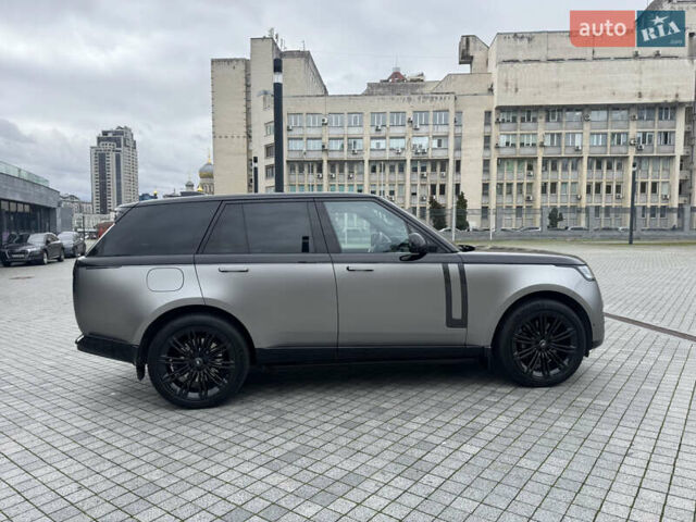 Ленд Ровер Рендж Ровер 2024 в Киеве на Automoto.ua Черный Ленд Ровер Рендж Ровер, объемом двигателя 4.39 л и пробегом 57 тыс. км за 205000 $, фото 7 на Automoto.ua