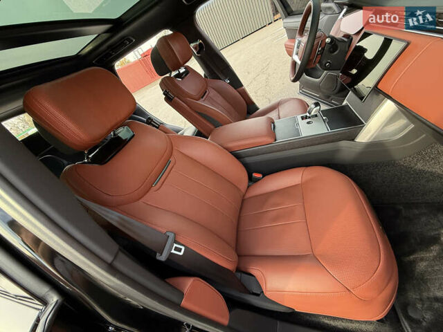 Черный Ленд Ровер Рендж Ровер, объемом двигателя 4.39 л и пробегом 27 тыс. км за 285000 $, фото 68 на Automoto.ua