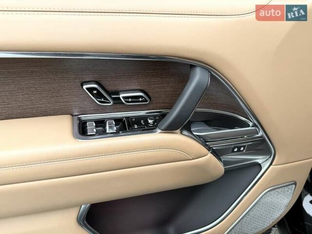 Черный Ленд Ровер Рендж Ровер, объемом двигателя 4.39 л и пробегом 19 тыс. км за 215000 $, фото 19 на Automoto.ua