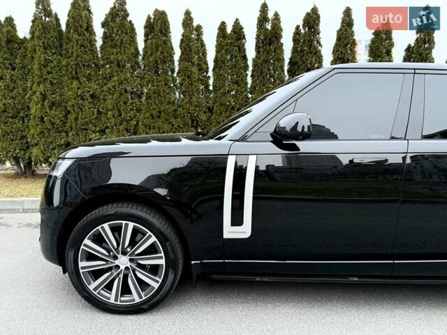 Черный Ленд Ровер Рендж Ровер, объемом двигателя 4.39 л и пробегом 19 тыс. км за 215000 $, фото 3 на Automoto.ua