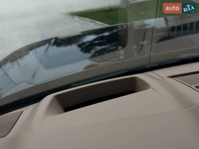 Черный Ленд Ровер Рендж Ровер, объемом двигателя 4.39 л и пробегом 13 тыс. км за 290000 $, фото 71 на Automoto.ua