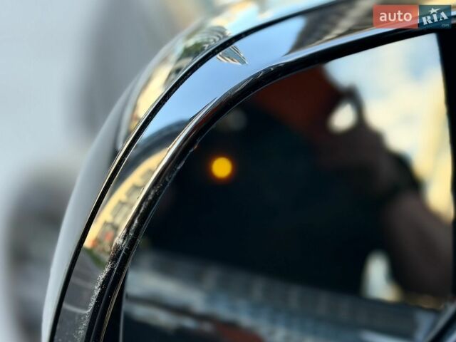 Чорний Ленд Ровер Рендж Ровер, об'ємом двигуна 3 л та пробігом 49 тис. км за 190000 $, фото 30 на Automoto.ua