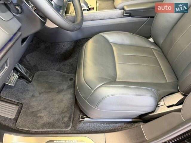 Чорний Ленд Ровер Рендж Ровер, об'ємом двигуна 3 л та пробігом 20 тис. км за 179000 $, фото 27 на Automoto.ua