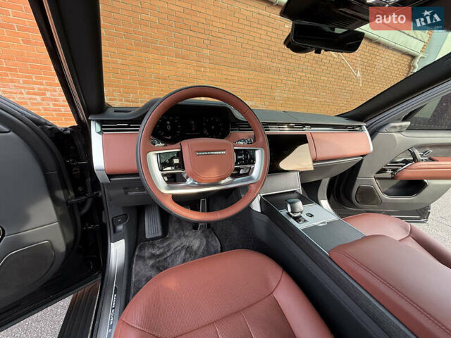 Черный Ленд Ровер Рендж Ровер, объемом двигателя 4.39 л и пробегом 27 тыс. км за 285000 $, фото 78 на Automoto.ua