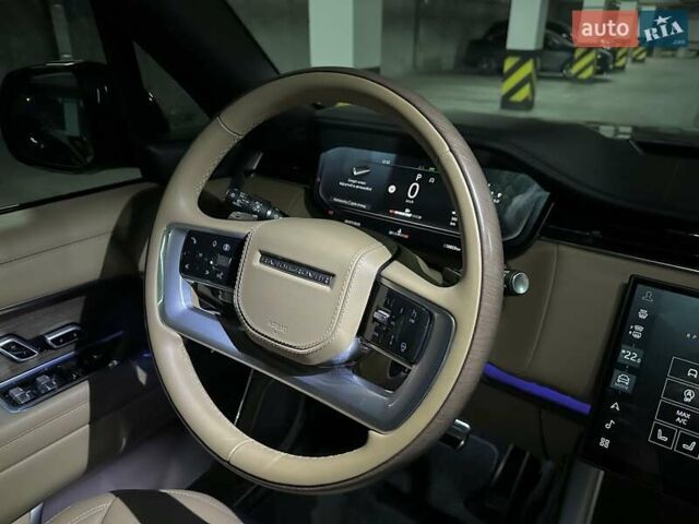 Ленд Ровер Рендж Ровер 2024 в Днепре (Днепропетровске) на Automoto.ua Черный Ленд Ровер Рендж Ровер, объемом двигателя 4.39 л и пробегом 19 тыс. км за 215000 $, фото 39 на Automoto.ua
