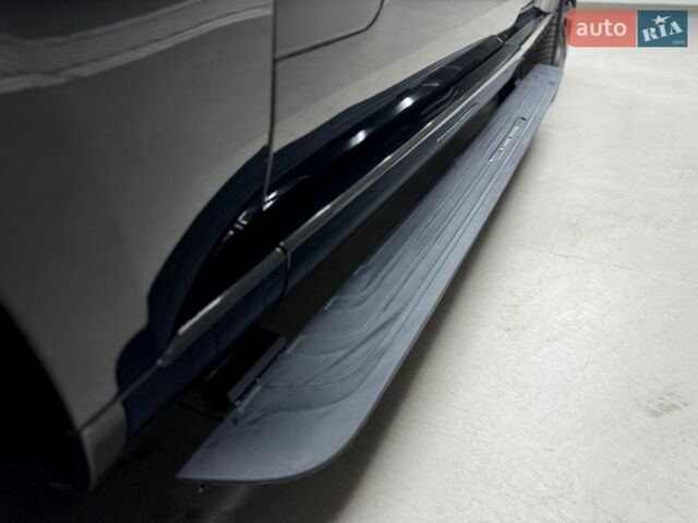 Черный Ленд Ровер Рендж Ровер, объемом двигателя 4.39 л и пробегом 38 тыс. км за 298000 $, фото 17 на Automoto.ua