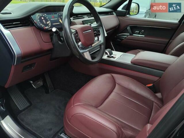 Черный Ленд Ровер Рендж Ровер, объемом двигателя 3 л и пробегом 23 тыс. км за 214540 $, фото 31 на Automoto.ua