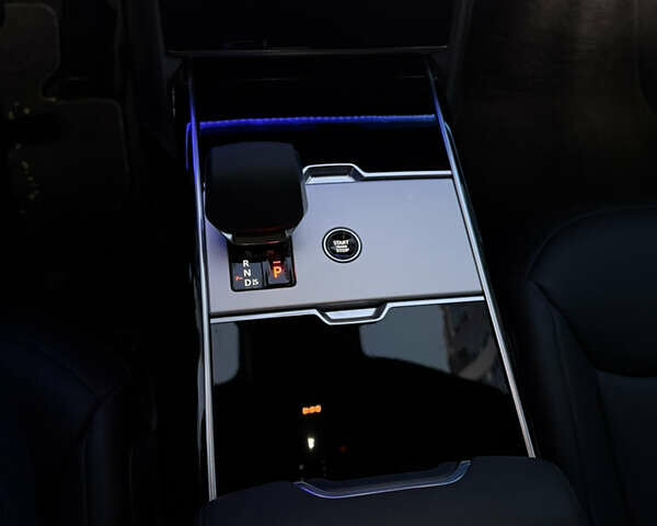 Чорний Ленд Ровер Рендж Ровер, об'ємом двигуна 4.39 л та пробігом 8 тис. км за 190000 $, фото 20 на Automoto.ua