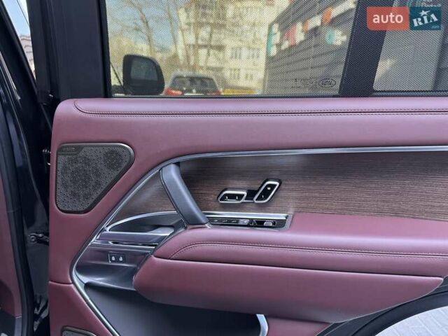 Чорний Ленд Ровер Рендж Ровер, об'ємом двигуна 3 л та пробігом 14 тис. км за 219900 $, фото 13 на Automoto.ua