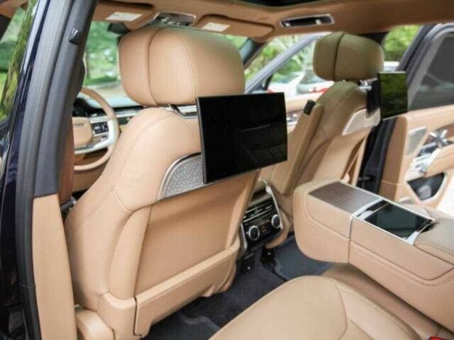 Ленд Ровер Рендж Ровер 2024 у Львові на Automoto.ua Чорний Ленд Ровер Рендж Ровер, об'ємом двигуна 4.4 л та пробігом 6 тис. км за 84800 $, фото 18 на Automoto.ua