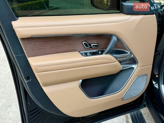 Черный Ленд Ровер Рендж Ровер, объемом двигателя 4.4 л и пробегом 24 тыс. км за 214950 $, фото 64 на Automoto.ua