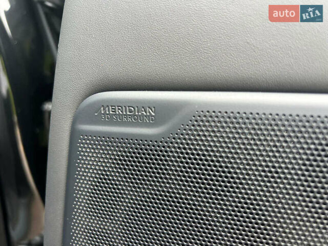 Чорний Ленд Ровер Рендж Ровер, об'ємом двигуна 4.4 л та пробігом 25 тис. км за 165000 $, фото 15 на Automoto.ua