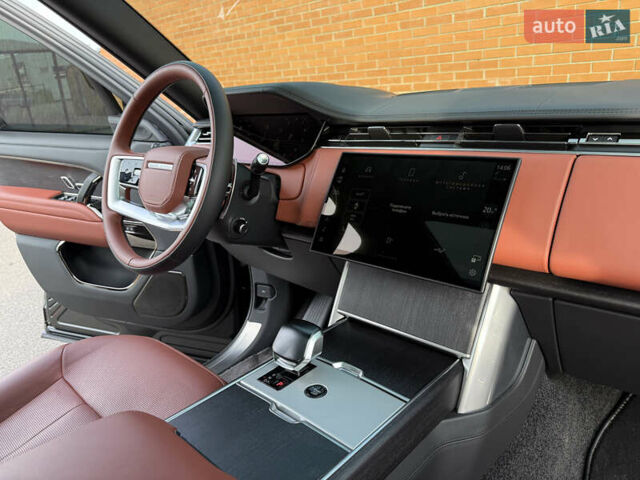 Черный Ленд Ровер Рендж Ровер, объемом двигателя 4.39 л и пробегом 27 тыс. км за 285000 $, фото 72 на Automoto.ua