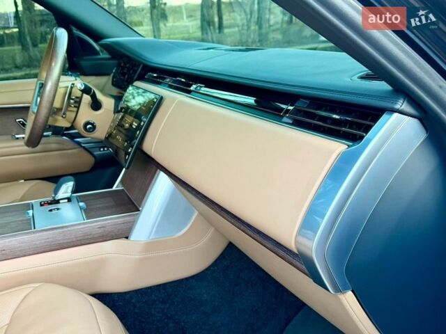 Черный Ленд Ровер Рендж Ровер, объемом двигателя 4.4 л и пробегом 24 тыс. км за 214950 $, фото 135 на Automoto.ua