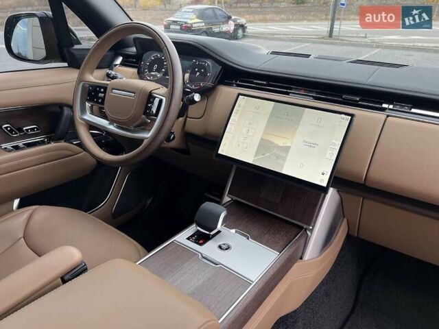 Ленд Ровер Рендж Ровер 2024 в Днепре (Днепропетровске) на Automoto.ua Черный Ленд Ровер Рендж Ровер, объемом двигателя 3 л и пробегом 5 тыс. км за 203000 $, фото 29 на Automoto.ua