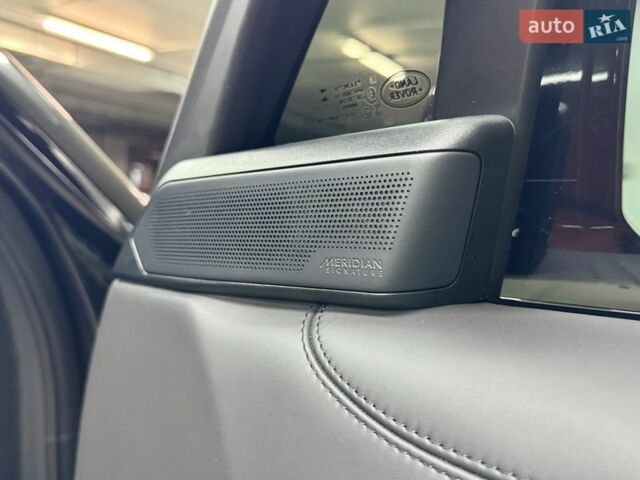 Черный Ленд Ровер Рендж Ровер, объемом двигателя 4.39 л и пробегом 38 тыс. км за 298000 $, фото 33 на Automoto.ua