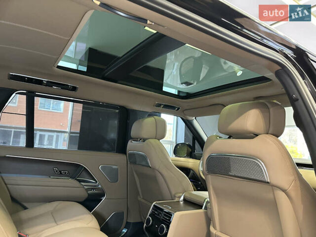 Чорний Ленд Ровер Рендж Ровер, об'ємом двигуна 3 л та пробігом 6 тис. км за 219000 $, фото 81 на Automoto.ua