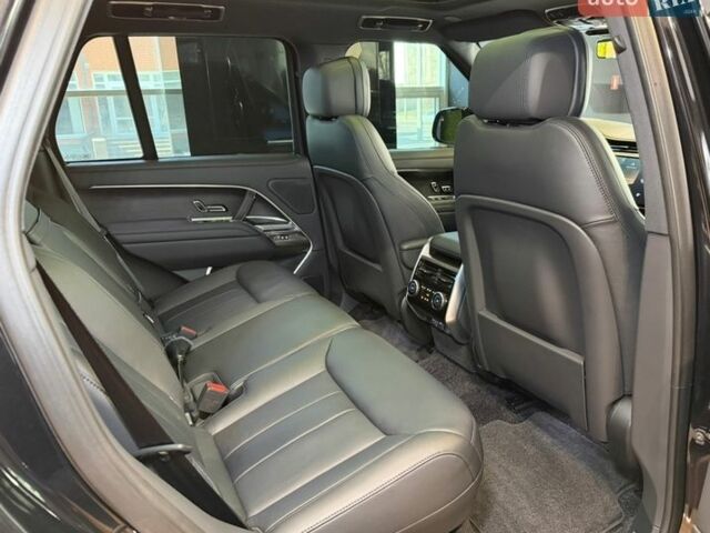 Чорний Ленд Ровер Рендж Ровер, об'ємом двигуна 3 л та пробігом 20 тис. км за 179000 $, фото 61 на Automoto.ua