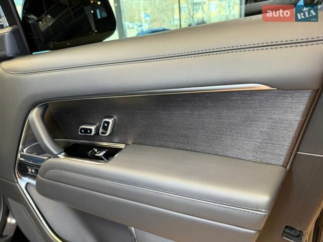 Чорний Ленд Ровер Рендж Ровер, об'ємом двигуна 3 л та пробігом 20 тис. км за 179000 $, фото 65 на Automoto.ua