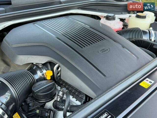 Черный Ленд Ровер Рендж Ровер, объемом двигателя 4.4 л и пробегом 24 тыс. км за 214950 $, фото 59 на Automoto.ua