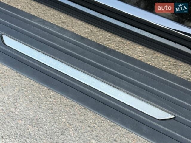 Черный Ленд Ровер Рендж Ровер, объемом двигателя 4.4 л и пробегом 24 тыс. км за 214950 $, фото 39 на Automoto.ua