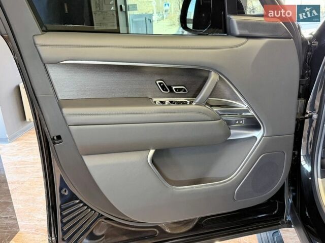 Чорний Ленд Ровер Рендж Ровер, об'ємом двигуна 3 л та пробігом 20 тис. км за 179000 $, фото 22 на Automoto.ua