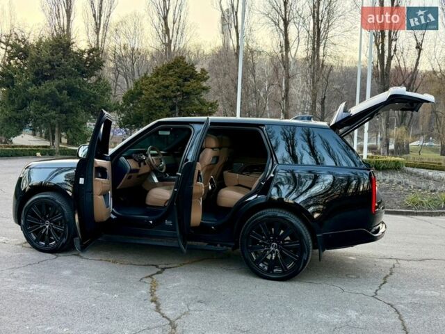 Черный Ленд Ровер Рендж Ровер, объемом двигателя 4.4 л и пробегом 24 тыс. км за 214950 $, фото 97 на Automoto.ua