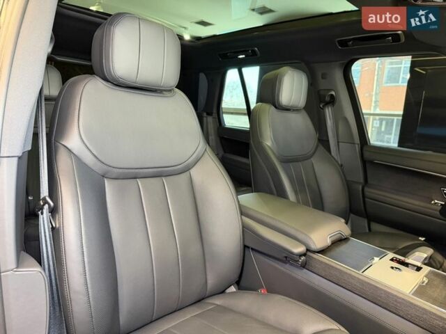 Чорний Ленд Ровер Рендж Ровер, об'ємом двигуна 3 л та пробігом 20 тис. км за 179000 $, фото 71 на Automoto.ua