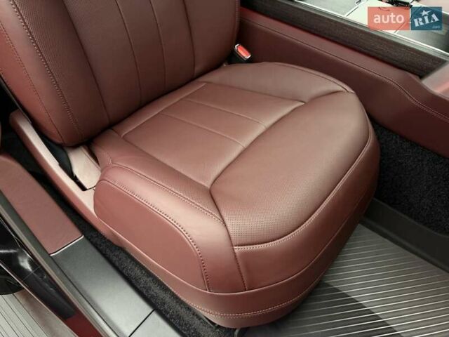 Чорний Ленд Ровер Рендж Ровер, об'ємом двигуна 4.4 л та пробігом 10 тис. км за 224900 $, фото 58 на Automoto.ua