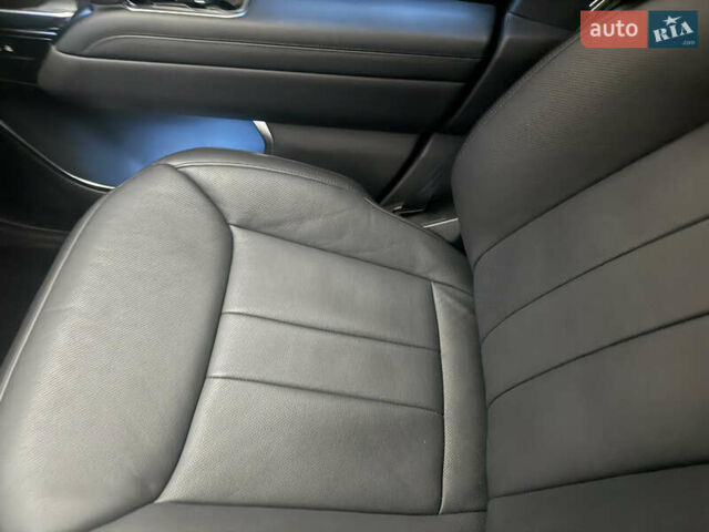 Чорний Ленд Ровер Рендж Ровер, об'ємом двигуна 4.4 л та пробігом 25 тис. км за 165000 $, фото 5 на Automoto.ua