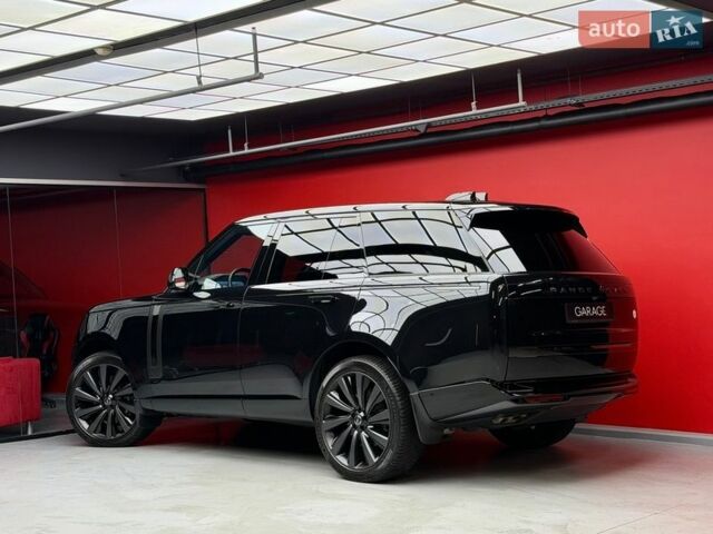 Чорний Ленд Ровер Рендж Ровер, об'ємом двигуна 4.4 л та пробігом 28 тис. км за 277700 $, фото 20 на Automoto.ua