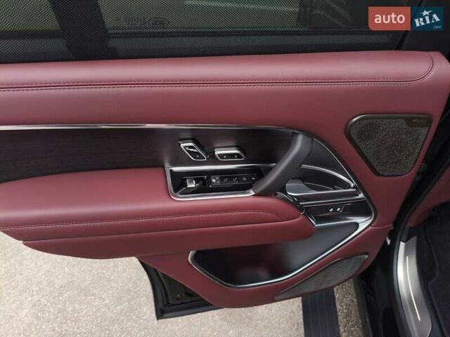 Черный Ленд Ровер Рендж Ровер, объемом двигателя 3 л и пробегом 23 тыс. км за 214540 $, фото 35 на Automoto.ua