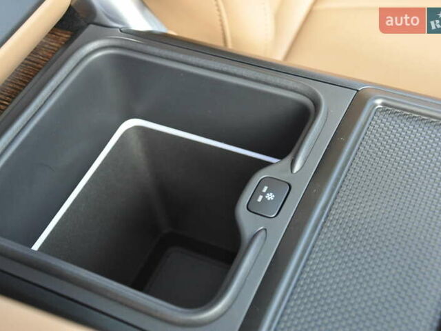 Черный Ленд Ровер Рендж Ровер, объемом двигателя 3 л и пробегом 1 тыс. км за 246169 $, фото 53 на Automoto.ua