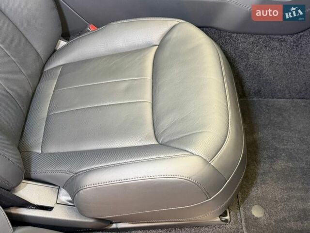 Чорний Ленд Ровер Рендж Ровер, об'ємом двигуна 3 л та пробігом 20 тис. км за 179000 $, фото 69 на Automoto.ua