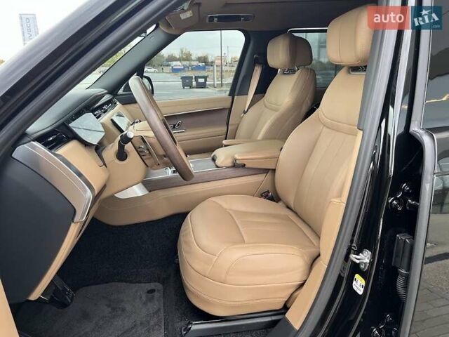 Ленд Ровер Рендж Ровер 2024 в Днепре (Днепропетровске) на Automoto.ua Черный Ленд Ровер Рендж Ровер, объемом двигателя 3 л и пробегом 5 тыс. км за 203000 $, фото 9 на Automoto.ua