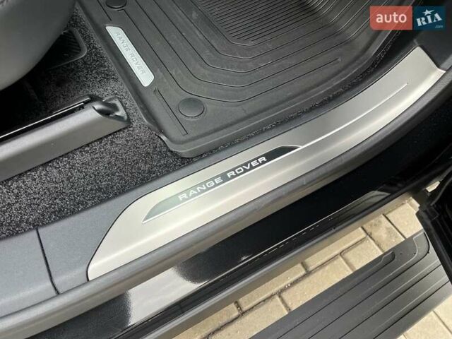 Чорний Ленд Ровер Рендж Ровер, об'ємом двигуна 3 л та пробігом 9 тис. км за 198000 $, фото 36 на Automoto.ua