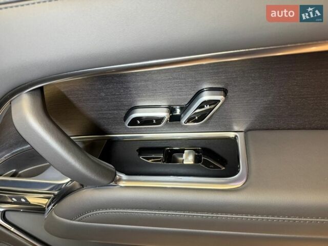 Чорний Ленд Ровер Рендж Ровер, об'ємом двигуна 3 л та пробігом 20 тис. км за 179000 $, фото 66 на Automoto.ua