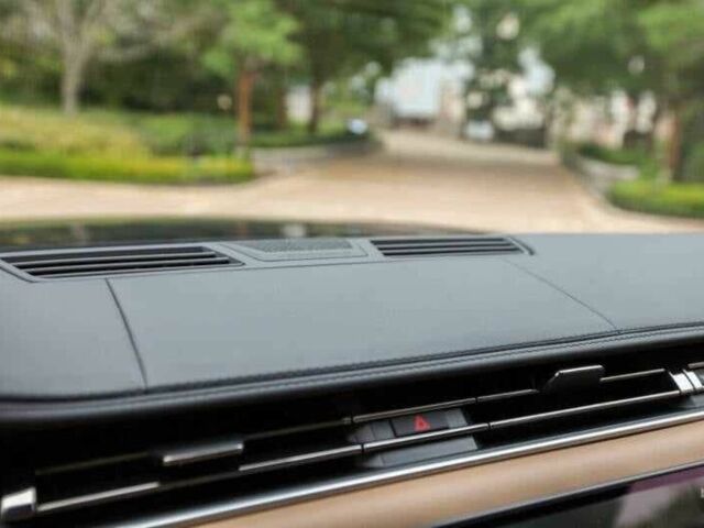 Ленд Ровер Рендж Ровер 2024 у Львові на Automoto.ua Чорний Ленд Ровер Рендж Ровер, об'ємом двигуна 4.4 л та пробігом 6 тис. км за 84800 $, фото 15 на Automoto.ua