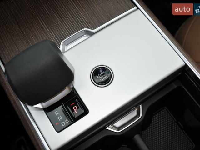 Черный Ленд Ровер Рендж Ровер, объемом двигателя 3 л и пробегом 1 тыс. км за 246811 $, фото 72 на Automoto.ua