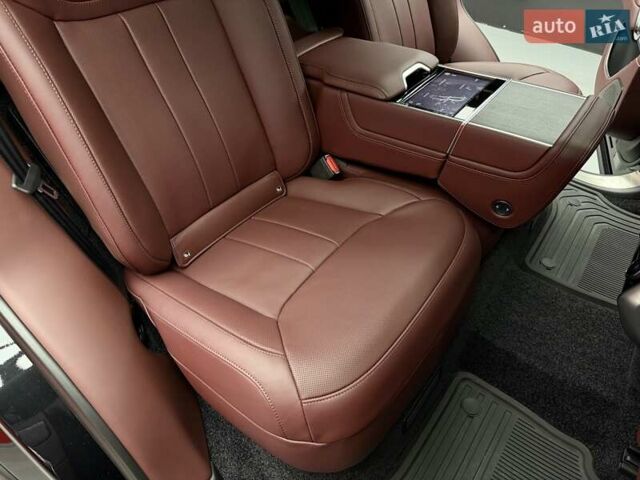 Чорний Ленд Ровер Рендж Ровер, об'ємом двигуна 4.4 л та пробігом 10 тис. км за 224900 $, фото 48 на Automoto.ua