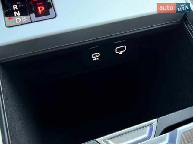 Черный Ленд Ровер Рендж Ровер, объемом двигателя 4.4 л и пробегом 24 тыс. км за 214950 $, фото 142 на Automoto.ua