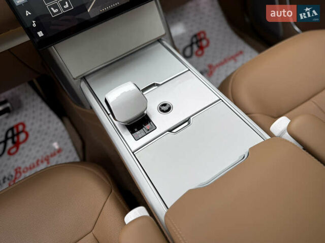 Черный Ленд Ровер Рендж Ровер, объемом двигателя 4.39 л и пробегом 13 тыс. км за 290000 $, фото 70 на Automoto.ua